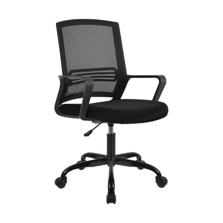 T-THREE adjustable office chair in black. The chair has wheels.