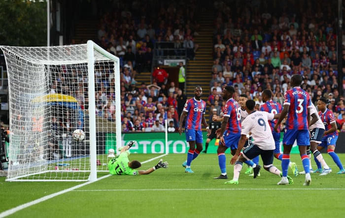 The goal was coming. Arsenal dominate.