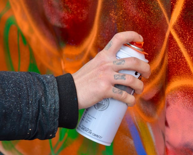 A graffiti class held by an instructor called Leaf in Manhattan