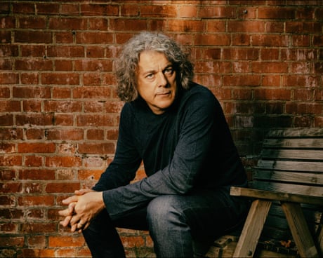 Alan Davies