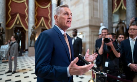 Kevin McCarthy faces battle with hard-right Republicans as shutdown looms