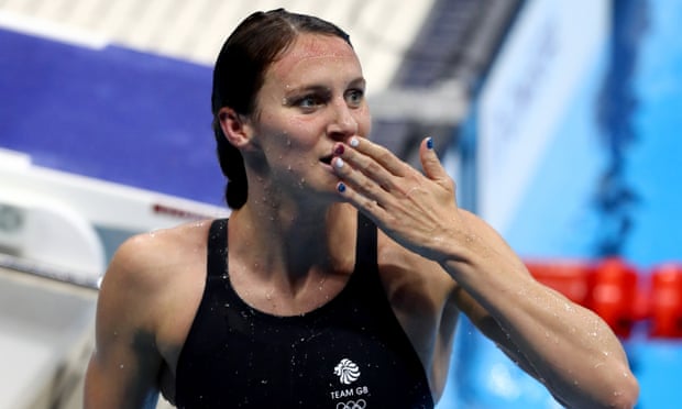 Jazz Carlin celebrates after winning silver in the women’s 800m freestyle final.