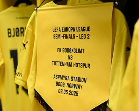 This is what Bodø captain Patrick Berg will be handing over during the pre-match pleasantries.