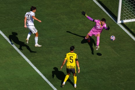 Gonzalo García puts the ball past Gregor Kobel to give Real Madrid an early lead