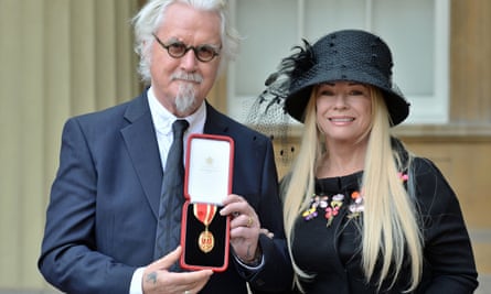 Billy Connolly with Pamela Stephenson after being knighted.