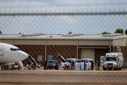 Detainees are transported astatine a GEO Group ICE Staging Facility astatine England Airpark successful Alexandria, Louisiana.