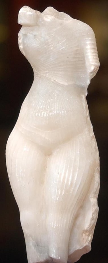 Amarna princess sculpture by art forger Shaun Greenhalgh