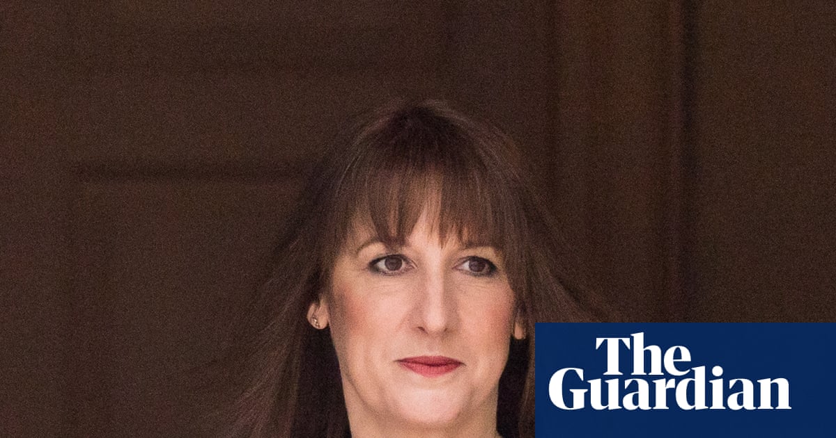 Reeves considers breaking manifesto pledge with income tax rise to fill 30bn gap