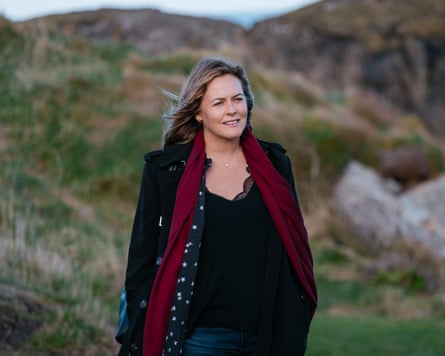 Alicia Silverstone as Fiona Fox in Irish Blood.