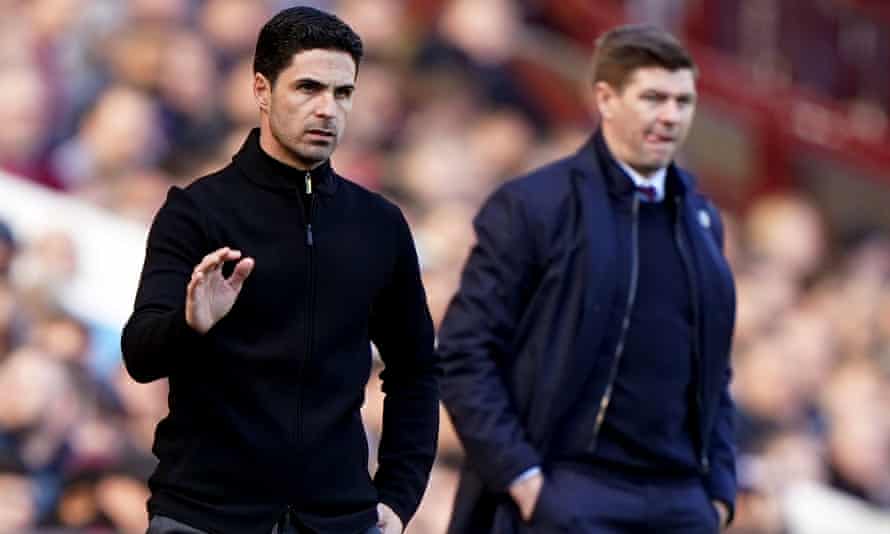 Steven Gerrard (right) was unimpressed with complaints from Mikel Arteta’s forward.