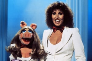 Raquel Welch with Miss Piggy in the Muppet Show, 1976