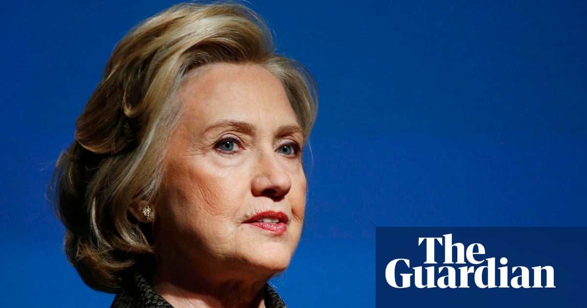 hillary clinton eyes campaign