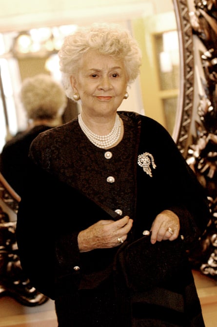 Joan Plowright in the title role of the 2005 film of Mrs Palfrey at the Claremont.