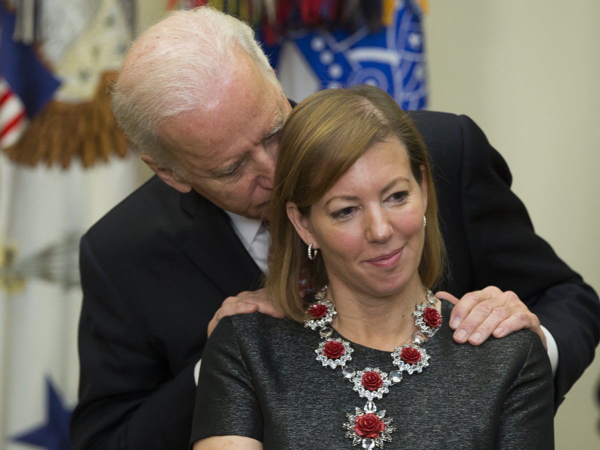 Joe Biden: ex-defense secretary's wife says viral photo used 'misleadingly' | US news | The Guardian