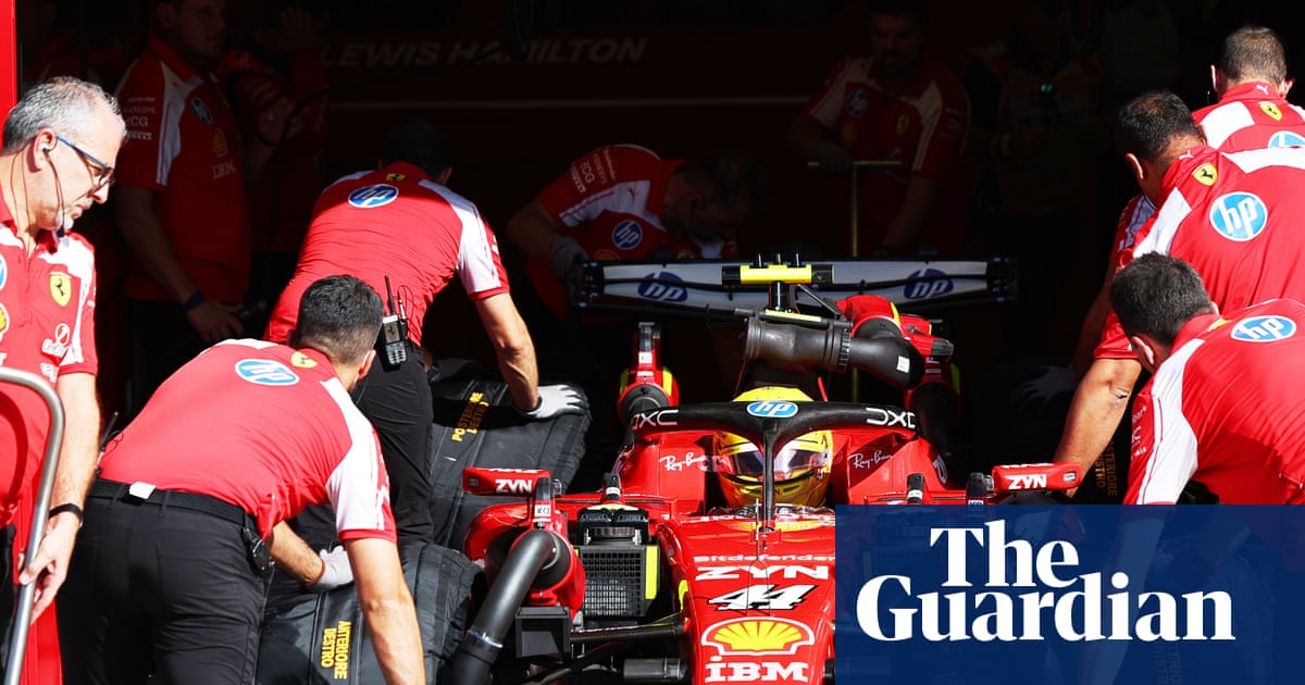 Lewis Hamilton urges Ferrari to put full weight behind F1 title challenge