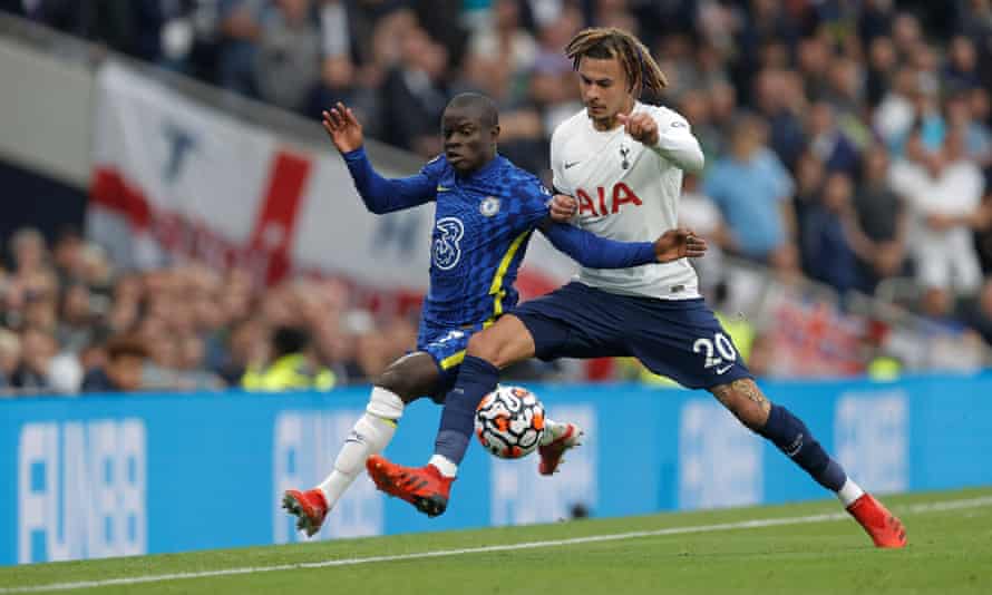 Tuchel’s powerplay shows widening gulf between Chelsea and Tottenham | Chelsea 5 N’Golo Kanté skips past Dele Alli.