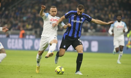 Inter and Dzeko condemn Napoli to first defeat of season as Serie A returns