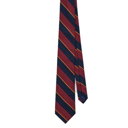 A Gant tie with broad navy and red diagonal stripes, highlighted by a gold pin strip in between.