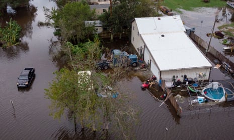 Residents cleaning up after Hurricane Francine hits Louisiana coast