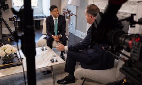 The UK prime minister, Rishi Sunak, is interviewed by Piers Morgan in the flat above 10 Downing Street.