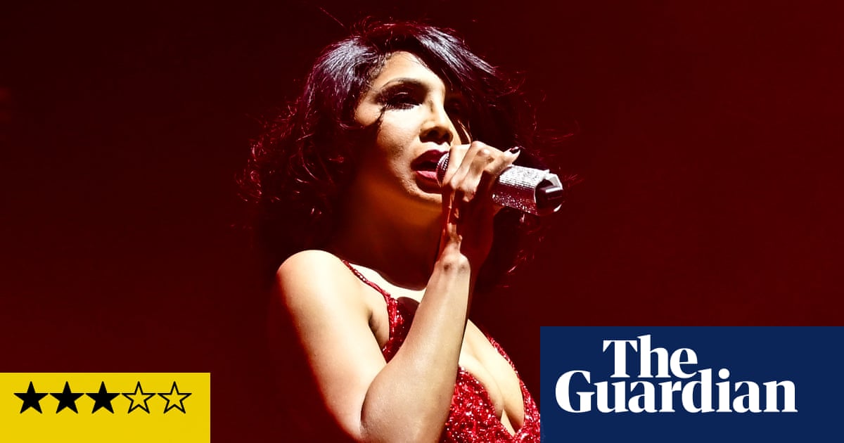 R&B Xmas Ball review Toni Braxton melts hearts and Boyz II Men blow minds on trip back to the 90s