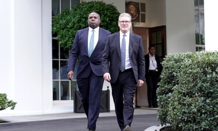 David Lammy and Keir Starmer walking side by side
