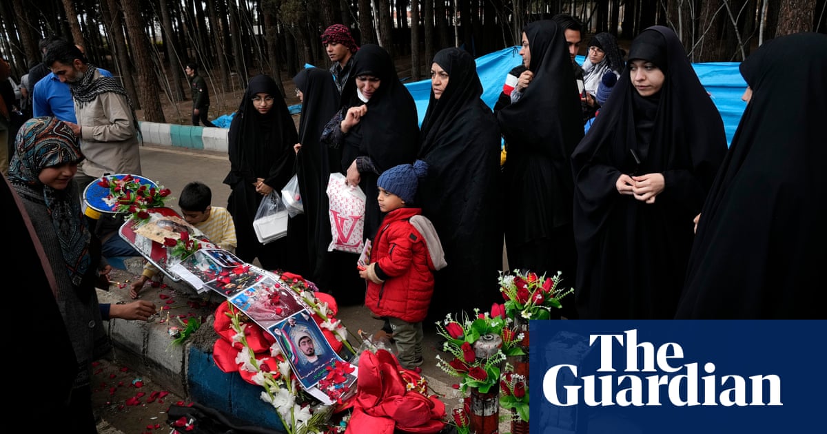 Афганистанският филиал на ИД пое отговорност за взривовете в тълпата