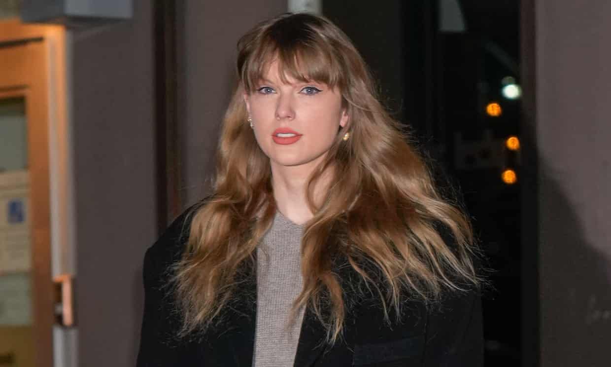 Taylor Swift: man charged with harassment and stalking outside singer’s home (theguardian.com)