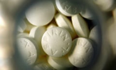 New Study Finds Risks With Plavix-Aspirin Combination<br>Generic aspirin lie inside its bottle March 14, 2006 in Des Plaines, Illinois. A new study reportedly states that there may risks in combining the blood-thinning drug Plavix with aspirin.