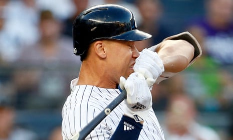 Embarrassed by Jordan Fans, Aaron Judge Doubles Down on Bubble Gum  Superstition in Attempted Yankees Revival - EssentiallySports