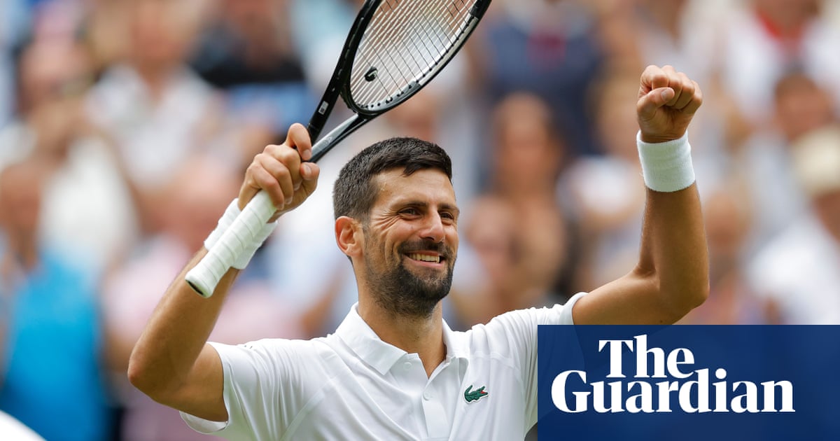 Novak Djokovic teases crowd and De Minaur before reaching Wimbledon quarter-finals