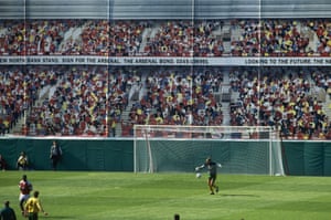 Ah, el mural de Highbury, por supuesto.