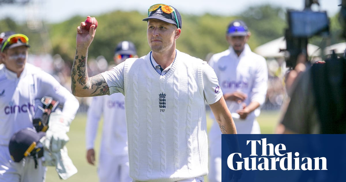 'Heart of a lion': England's Brydon Carse hailed by Stokes after 10-wicket haul