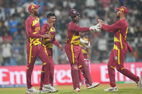 इंग्लैंड बनाम वेस्टइंडीज: टी20 विश्व कप – लाइव