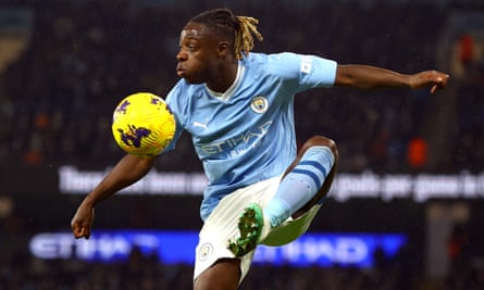 Jeremy Doku in action against Tottenham on 3 December 2023.