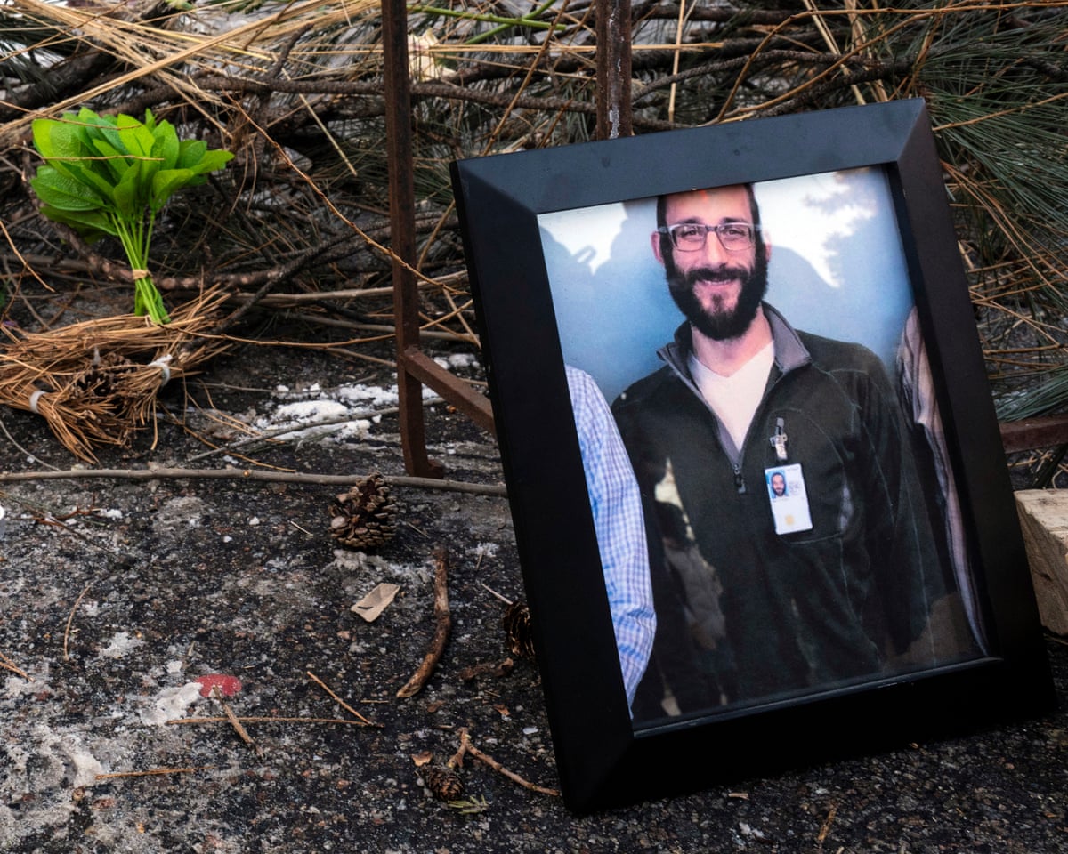 Alex Pretti did not brandish gun, witnesses say in sworn testimony | Minneapolis | The Guardian