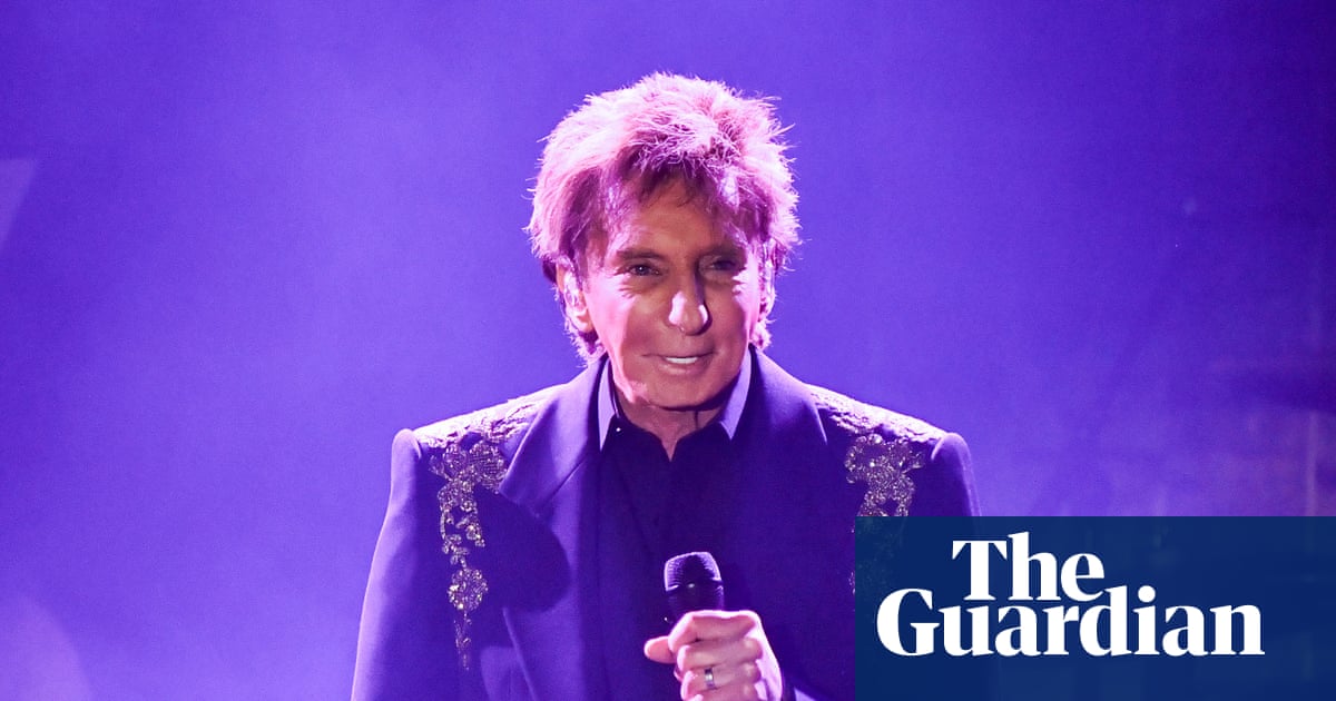 Barry Manilow to undergo surgery for lung cancer