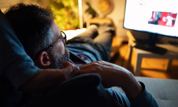 Watching Less TV Could Cut Heart Disease, Study Finds