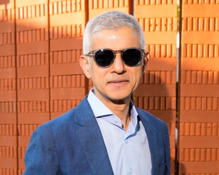 Sadiq Khan wearing sunglasses