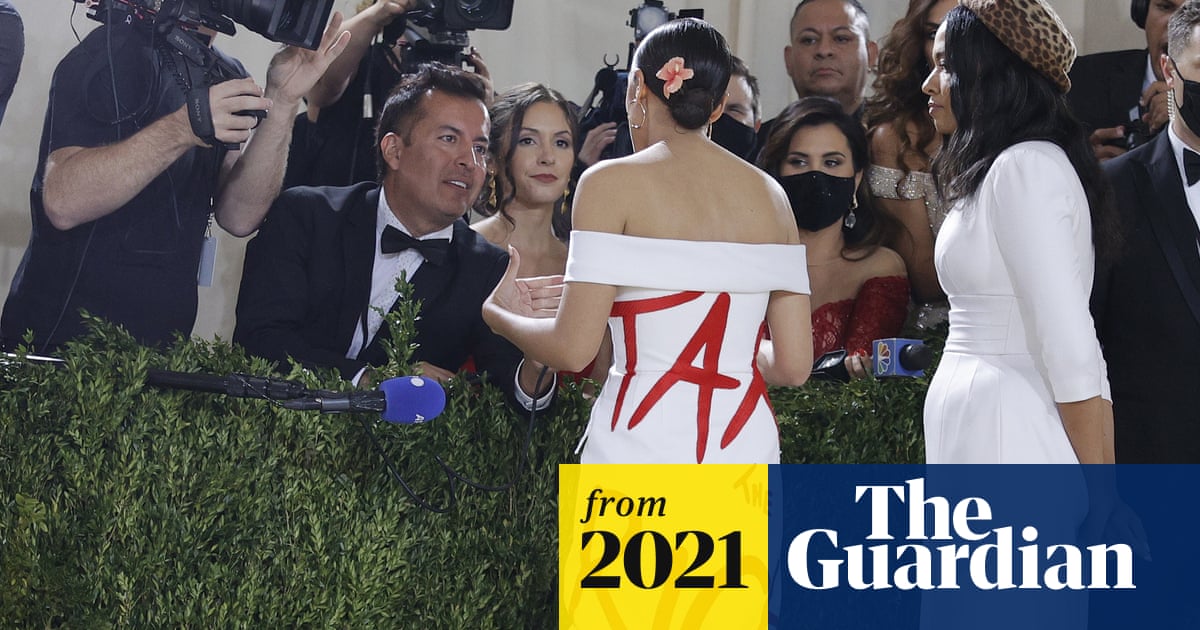 Medium is the message': AOC defends 'tax the rich' dress worn to Met Gala | Alexandria Ocasio-Cortez | The Guardian Medium is the message': AOC defends 'tax the rich' dress worn to Met Gala | Alexandria Ocasio-Cortez | The Guardian