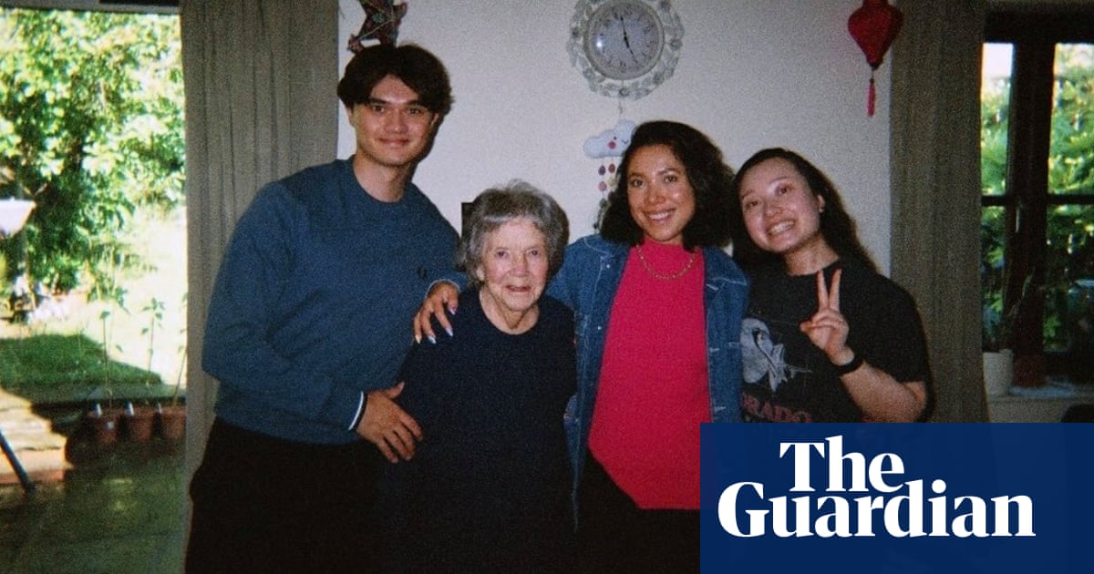 www.theguardian.com