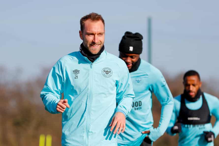 Denmark’s Kasper Hjulmand: ‘It’s been an emotional year. A horror film but also a fairytale’ | Denmark 4 Christian Eriksen training with his new Brentford teammates.