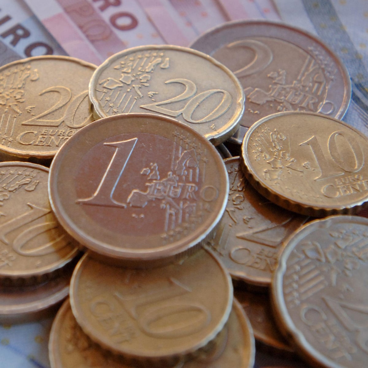 Ireland Set To Ditch One And Two Cent Coins Money The Guardian