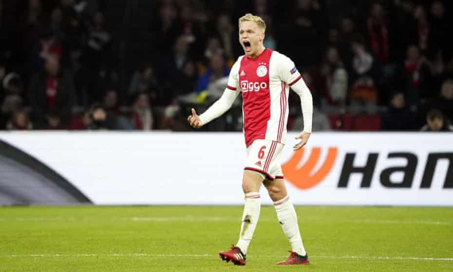 Donny van de Beek did not play in Ajax’s win against Eintracht Frankfurt on Saturday.