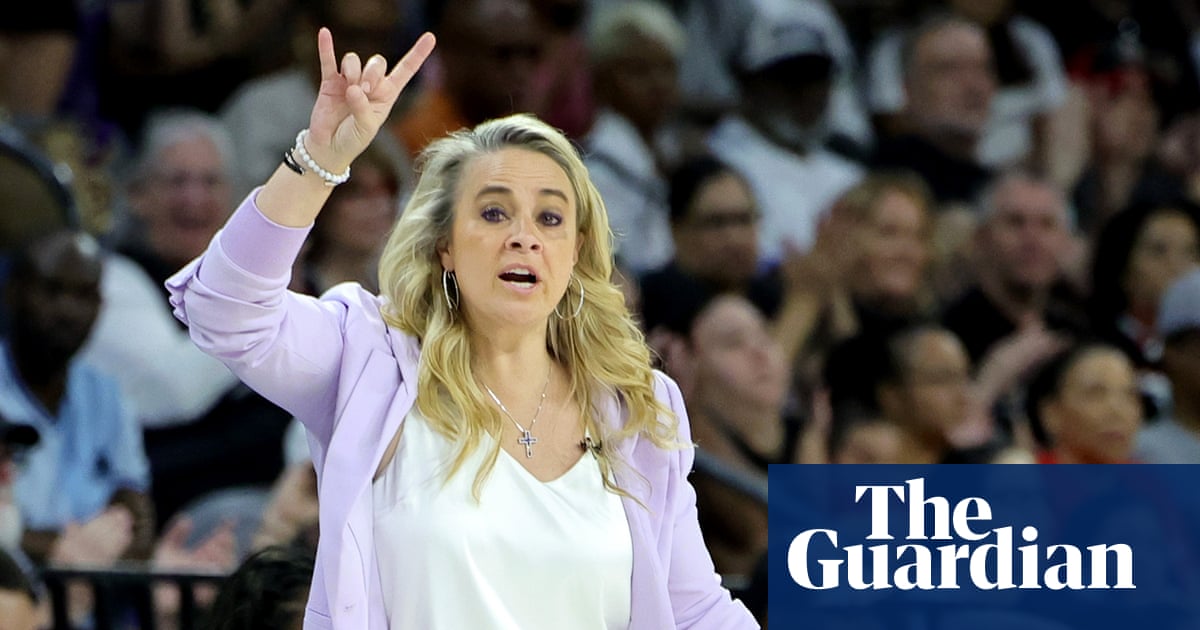 Standing Tall: Becky Hammon Rejects the Outrage Mob's Demand for an Apology Over Correct Historical Analysis