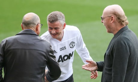 Ole Gunnar Solskjær insists his strikers must step up against Barcelona