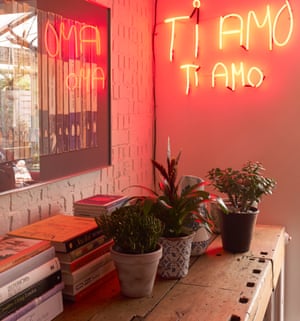 Ti Amo written as neon artwork on a wall