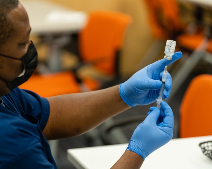 US vaccine panel retreats from mRNA Covid review ahead of midterms