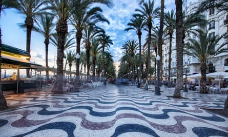 Alicante’s palm-fringed Esplanada d’Espanya