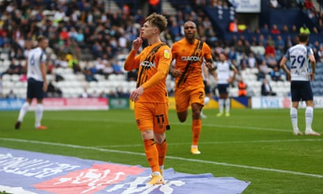 Millwall 2-1 Hull City: Lions stay in play-off race after victory, Football  News